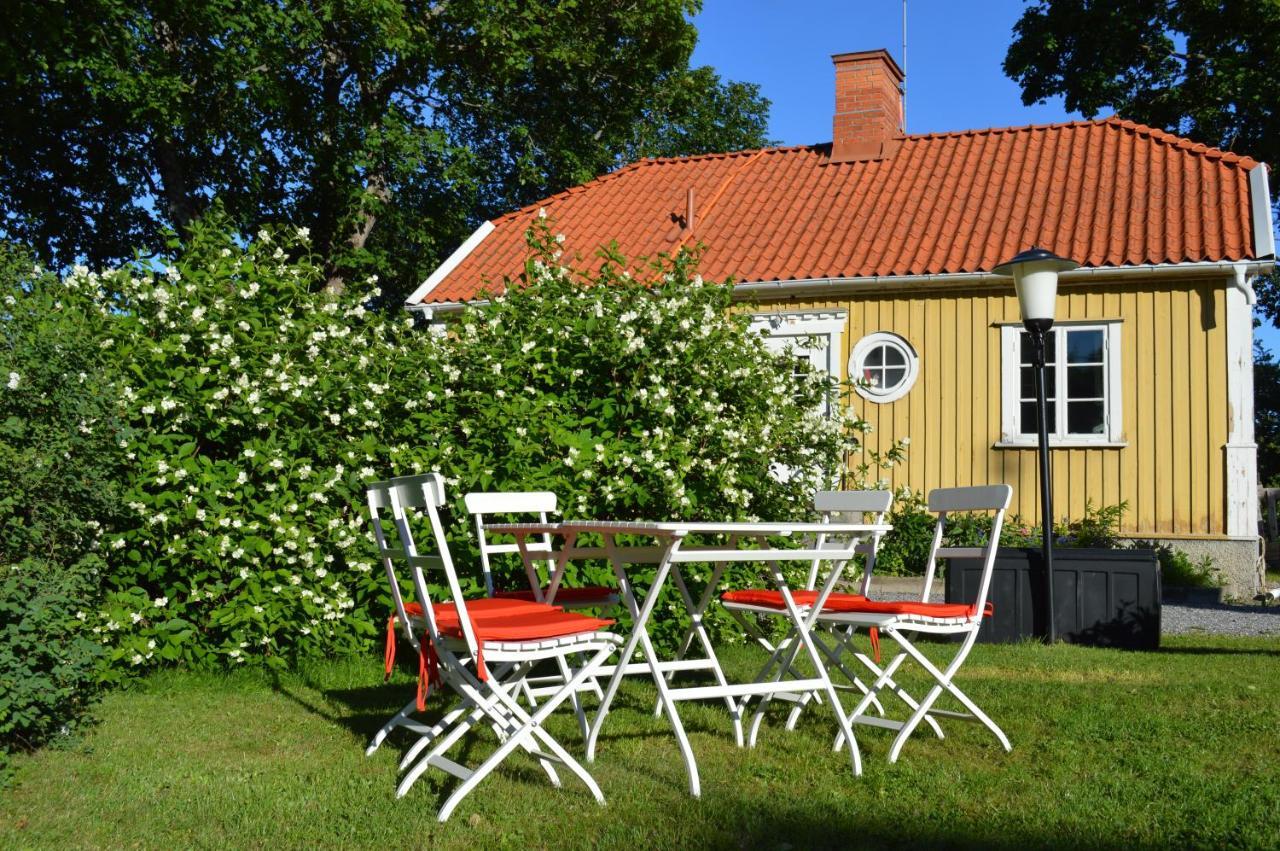 Malmgardens Vandrarhem B&B Strängnäs Extérieur photo