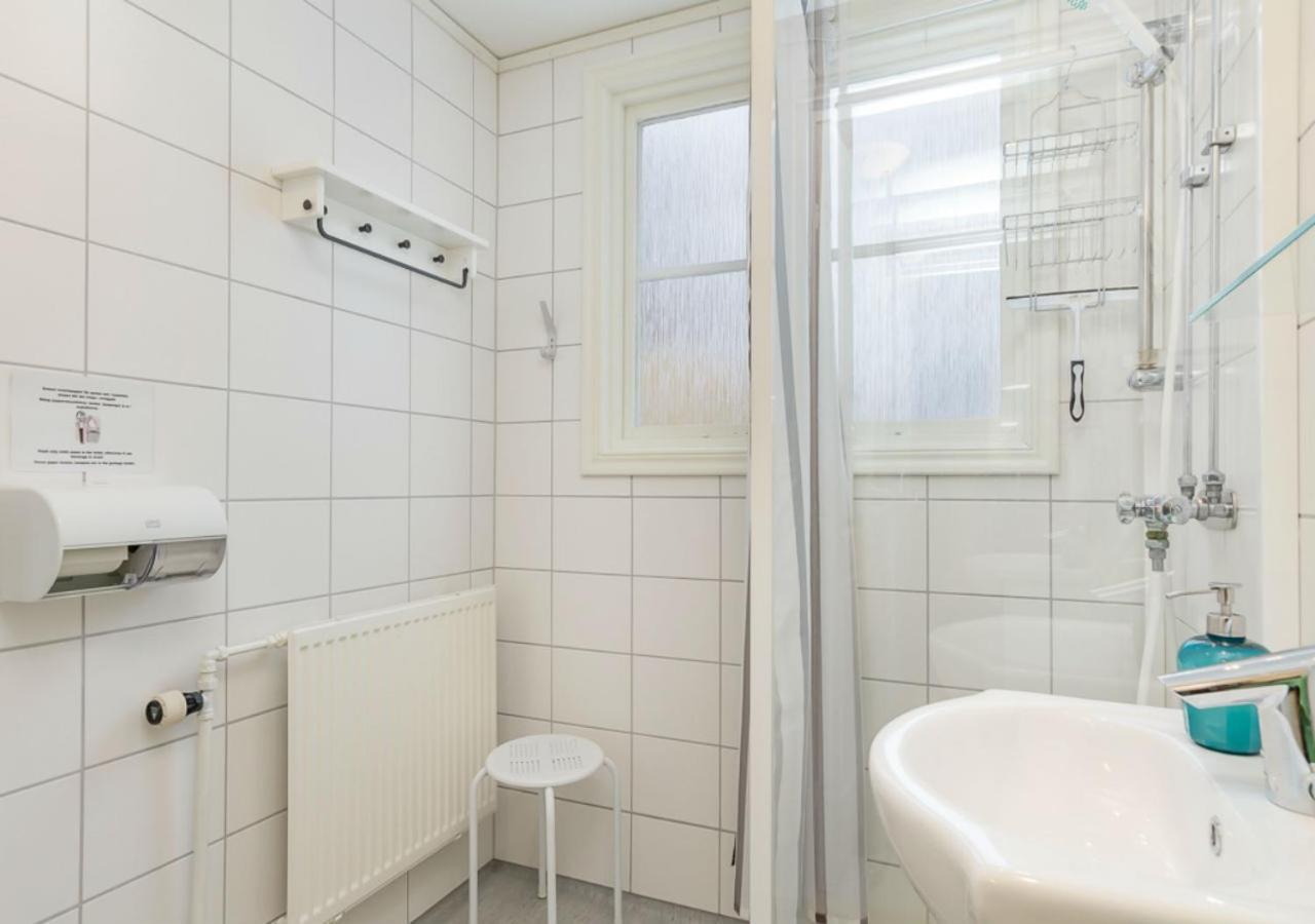 Malmgardens Vandrarhem B&B Strängnäs Extérieur photo